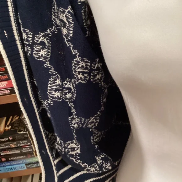 GUCCI GG Navy/Cream Cardigan Sweater NWT Auth - Picture 12 of 13